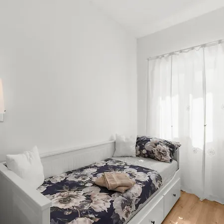 Apartment Paola *